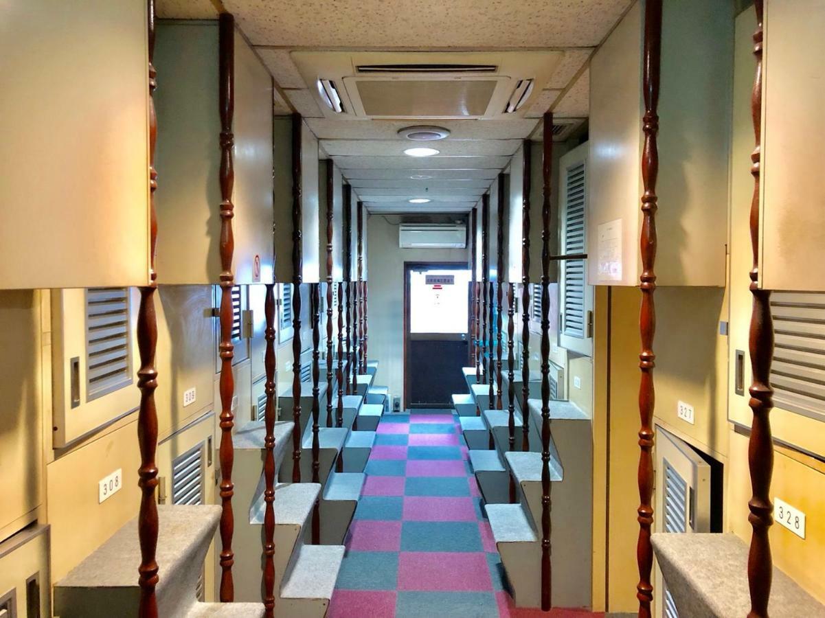 Capsule Block * Tokio